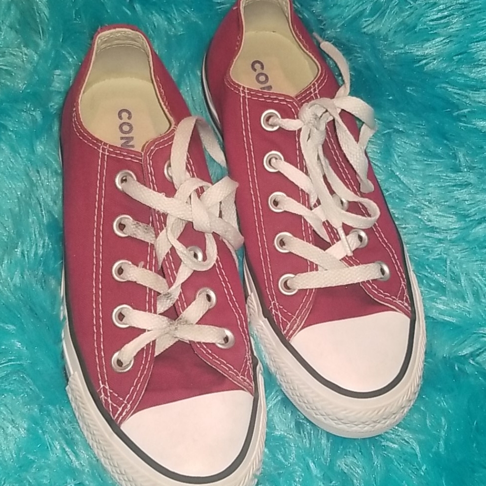 Converse - Picture 3 of 5